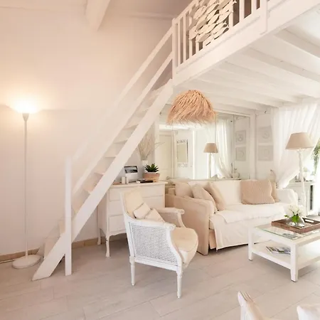 شقة Charmante Maison Provencale, Avec Piscine سان تروبيه