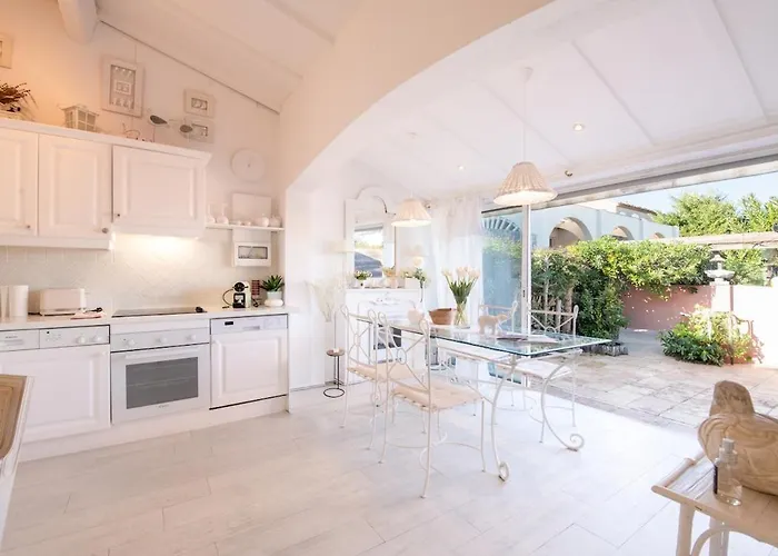 Appartement Charmante Maison Provençale, Résidence Avec Piscine