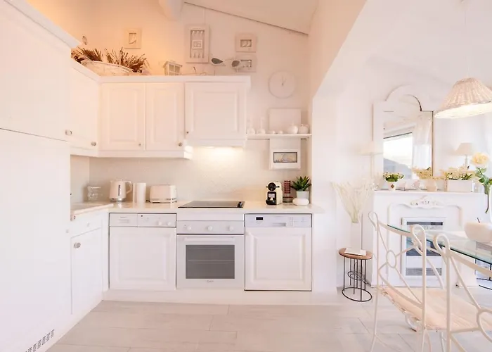 Appartement Charmante Maison Provençale, Résidence Avec Piscine *