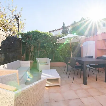 Charmante Maison Provencale, Avec Piscine 圣特罗佩