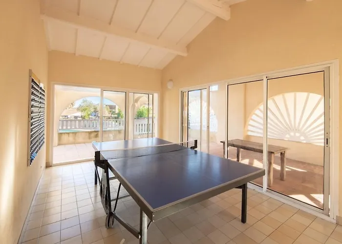 Charmante Maison Provencale, Avec Piscine Apartment *